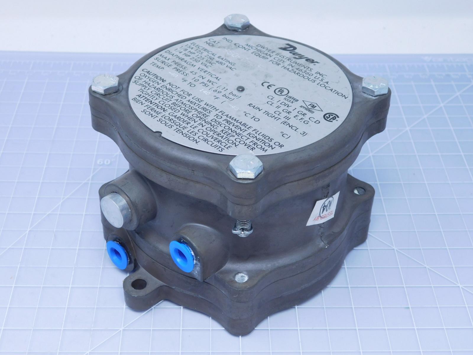 Dwyer 195002F Differential Pressure Switch T139884 eBay